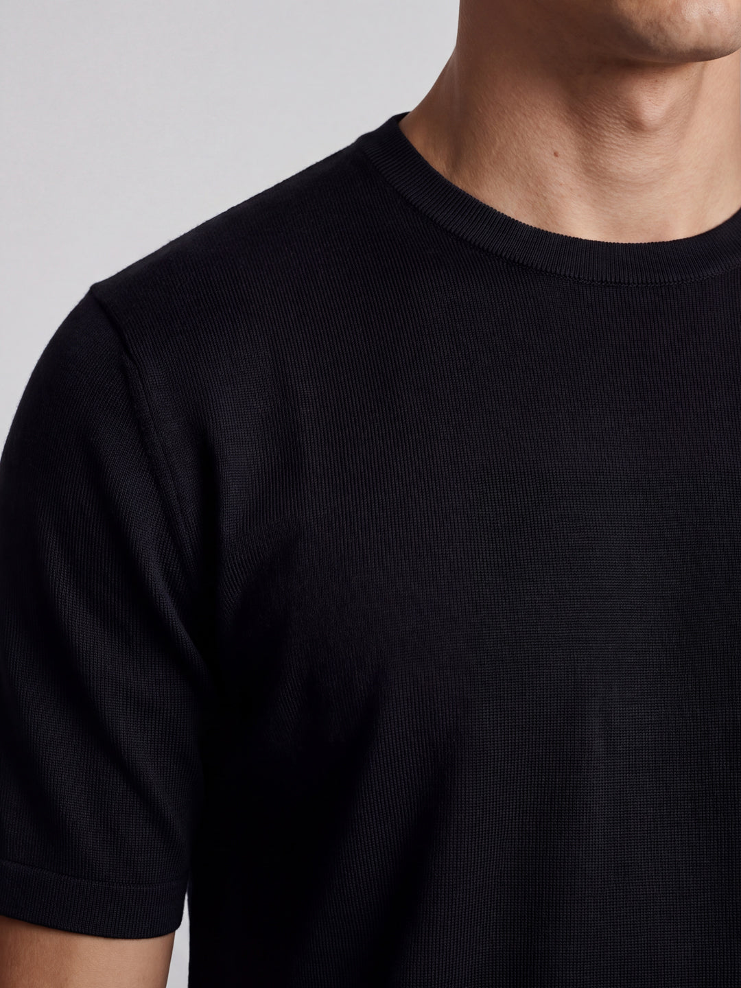 Black Regular Fit basic Tshirt