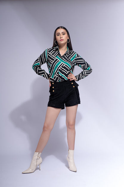 Shorts with button